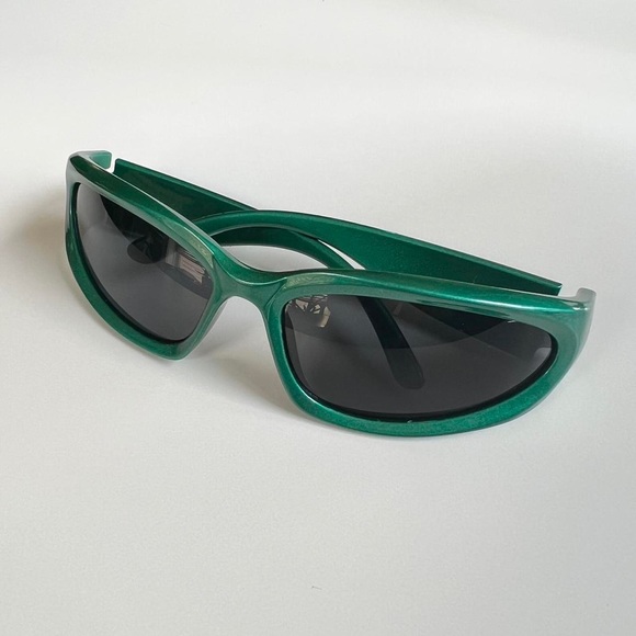 unique sick y2k 2000s vintage style forest green surfer  sunglasses - Picture 1 of 6